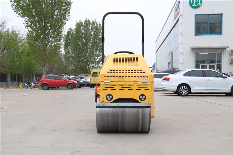 教你如何辨別二手小型壓路機(jī)，看完不踩雷